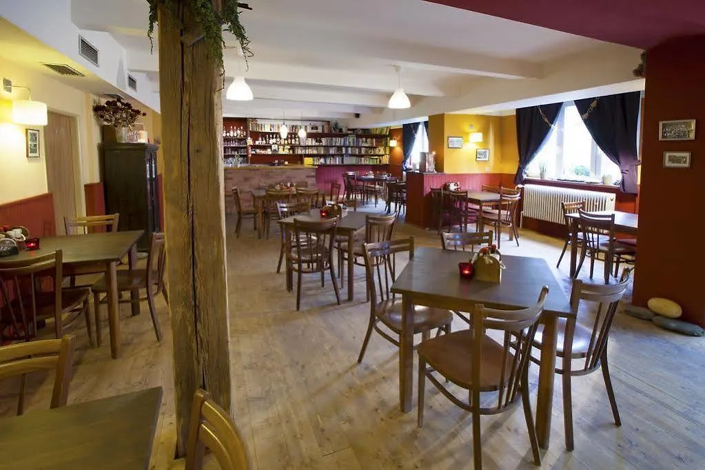 Hostel Sokol Troja Prag