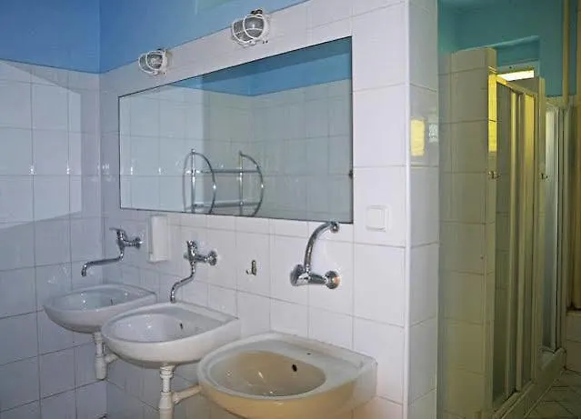 Hostel Sokol Troja Prag